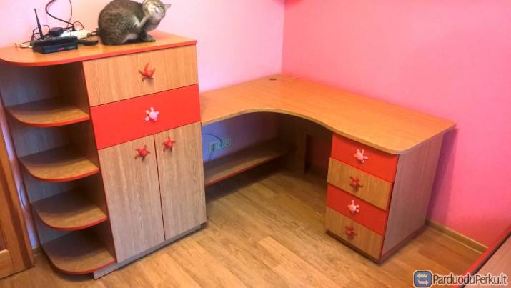 Skubiai parduodami kokybiški vaiko kambario baldai