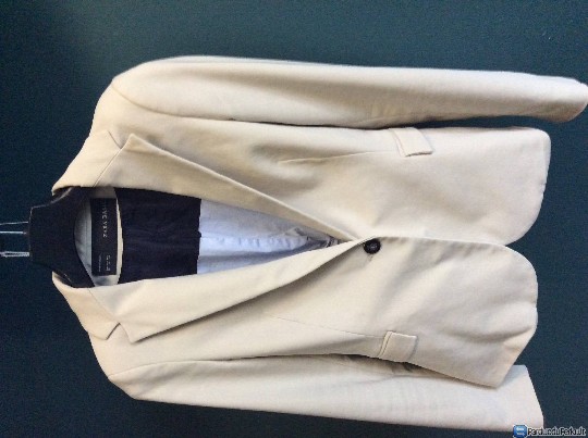 Smėlio spalvos , klasikinis švarkelis