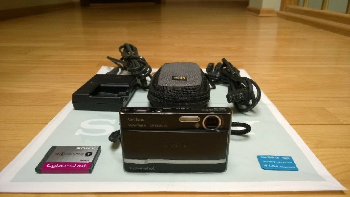 Sony Cybershot DSC-T9 6.0 MP su 1.0 GB Memory stick PRO Duo 