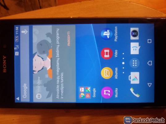 Sony Z1 (su gamyklinėm plėvelėm)