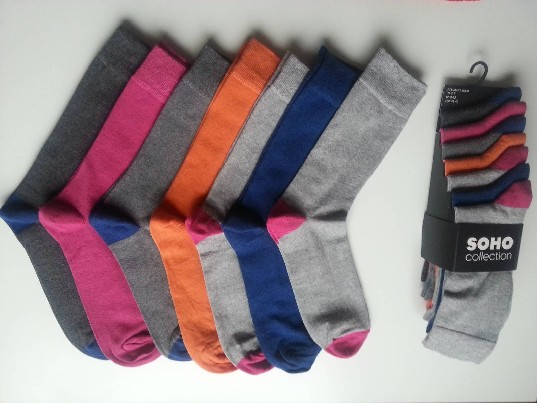 Spalvingos ir linksmos vyriškos kojinytės.