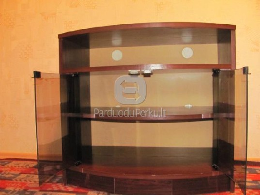 Spintelė su stiklinėmis durelėmis