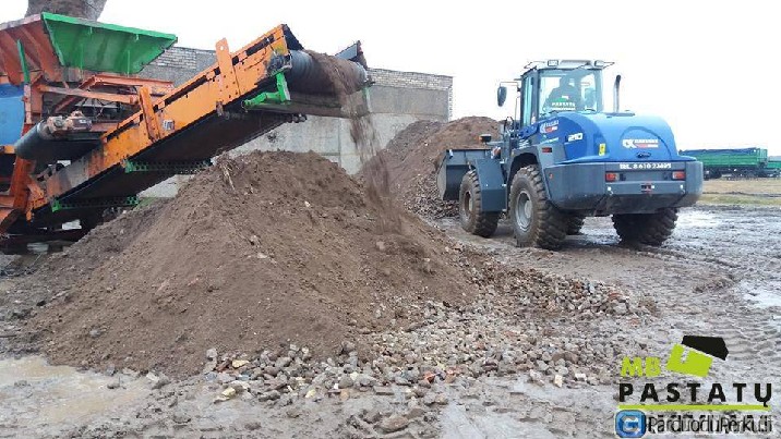 Statybiniu medziagu smulkinimas