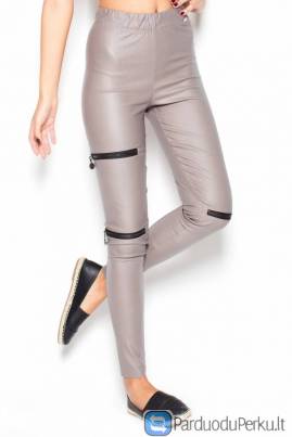 Stilingos įvairios naujos kelnės