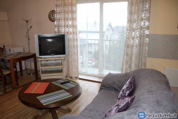 STUDIO NUOMAI SU PRANCŪZIŠKU BALKONU IR VAIZDU Į SODĄ