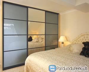 Stumdomų durų gamyba