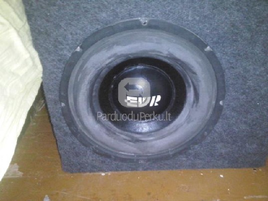 Subas su stiprintuvu