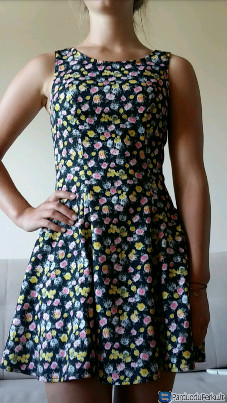 Suknelė su rožytėmis ~ 14 m.