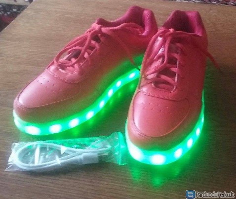 Šviečiantys batai