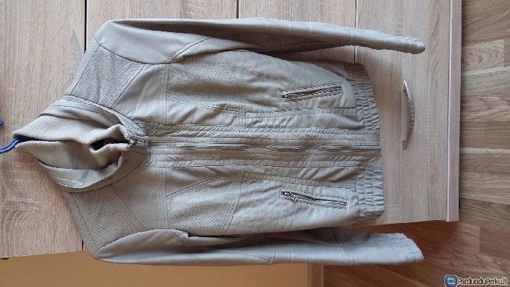 Šviesiai pilka, beveik nauja striukytė