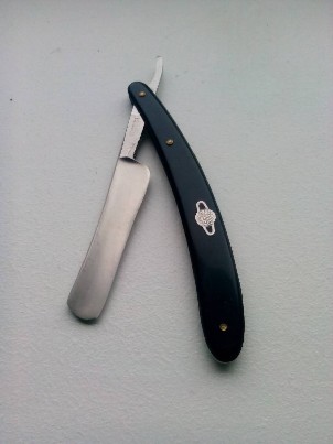 Tarybinių laikų skustuvas