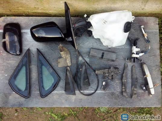 toyota prius 1,5l dalys