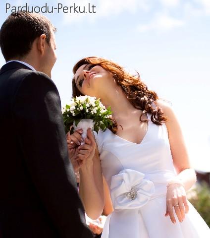 TRUMPA VESTUVINĖ SUKNELĖ