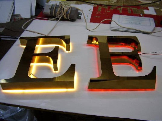 Tūrinių raidžių gamyba