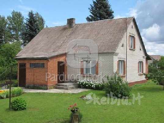 Tvarkingas gyvenamasis namas (sodyba) Makniūnuose