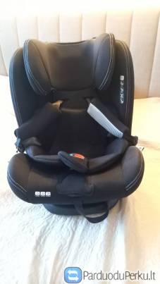 Universali autokėdutė