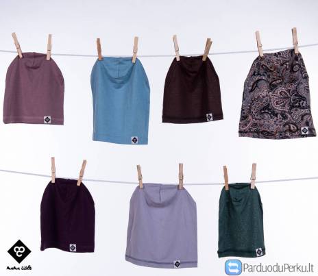 Universalios kepurės tiek mažiems, tiek dideliems