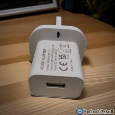 USB Kroviklis UK arba US plug 5V/1A