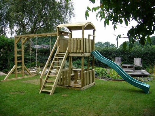 Vaikų žaidimo aikštelės