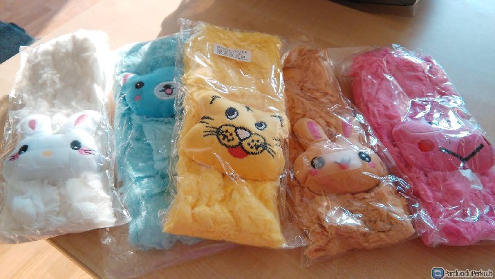 Vaikiški smagus  šalikėliai