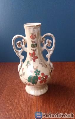 Vintažinė porcelianinė vaza, aukštis 19cm, Kirovabado.