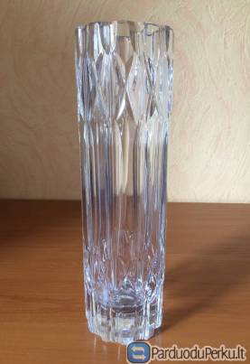 Vaza  krištolinė
