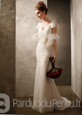 vestuvine suklene (originali dizaineres Vera Wang)