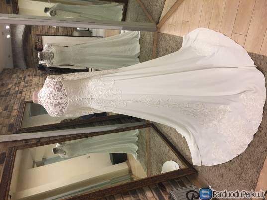 Vestuvine suknele dizainerio E.Rainio