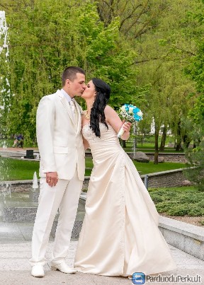 Vestuvinė suknelė+kostiumas