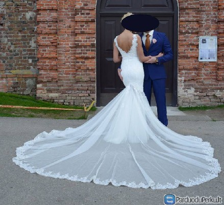 Vestuvinė undinėlės tipo suknelė
