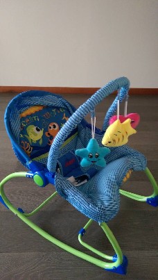 vibro kėdutė-gultukas