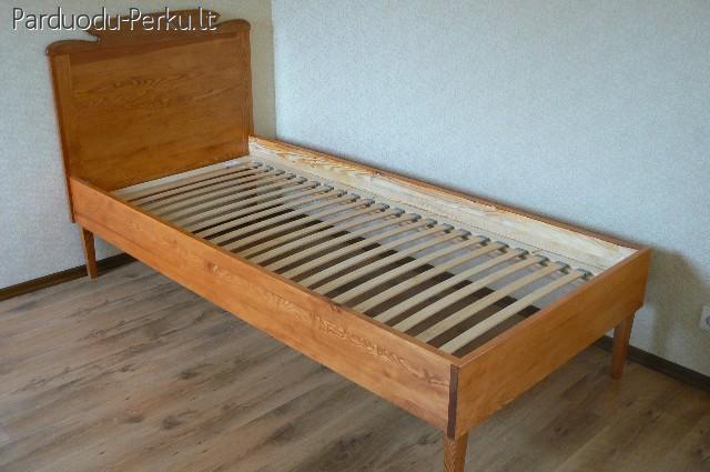 viengulė medinė lova