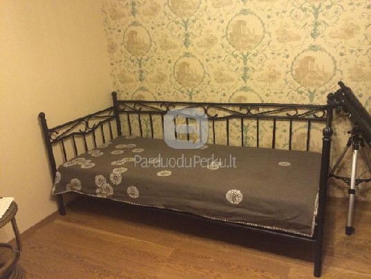 Viengulė metalinė lova