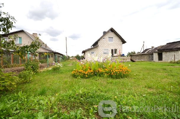 Vilniaus r. sav., Mikašiūnų k., mūrinis namas