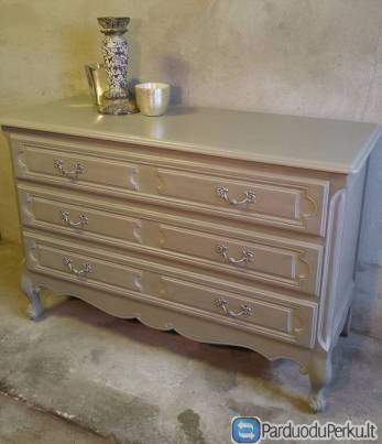 Vintazine komoda