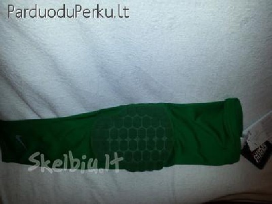 Visiškai nauja Nike Pro Combat Rankovė