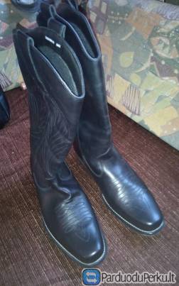 Visiškai nauji ilgaauliai kaubojiški batai