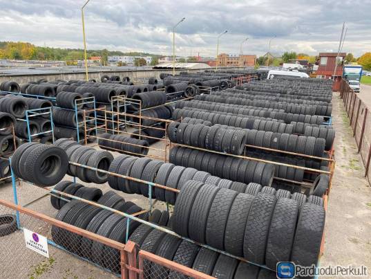 Vyksta didelio padangų sandėlio išpardavimas