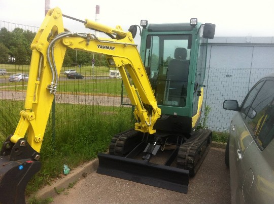 YANMAR SV20 mini ekskavatorius